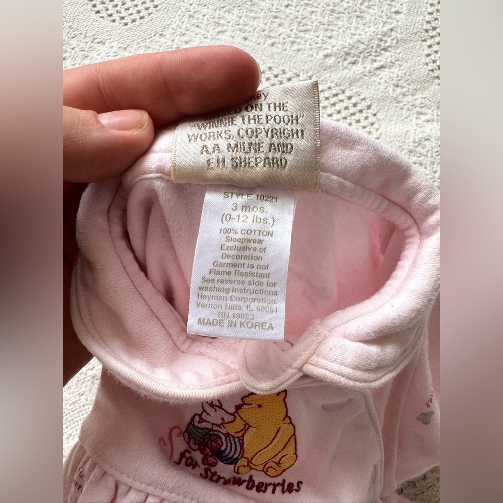 Vintage Pooh Strawberries Outfit - Picture 5 of 5